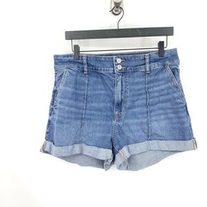 American Eagle Women Size 12 Shorts Light Wash Denim Jean Mom Strigid Cuff High